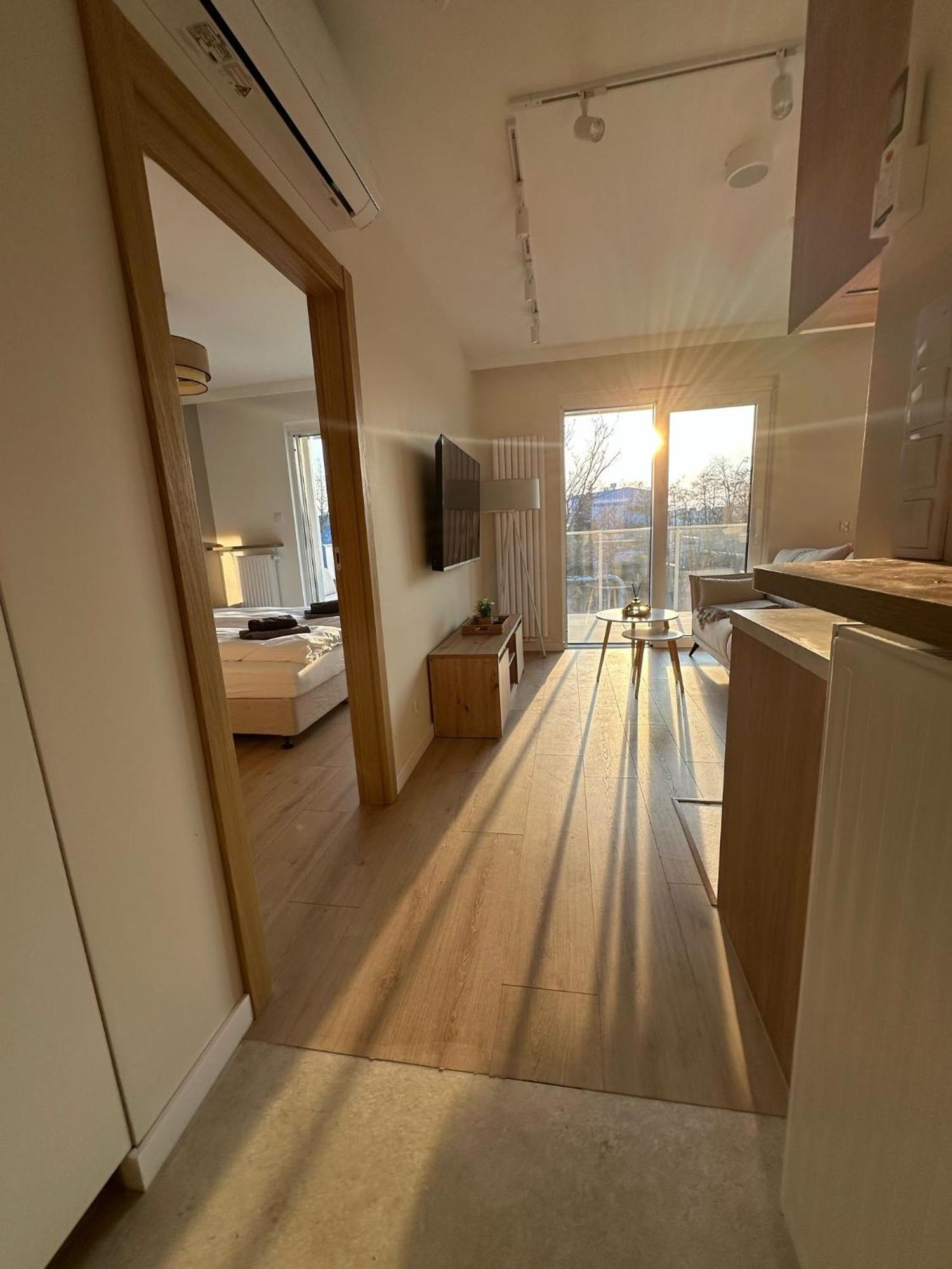 Apartament 4summer Golden Dune - Parking, Przestronne Mieszkanie 50m2, Caly Do Dyspozycji, Duzy Taras Z Pieknym Zachodem Slonca Parkplatz, Geraeumige Mit 50 M2, Ganzes Zur Verfuegung, Grosse Terrasse Mit Wunderschoenem Sonnenunterga *