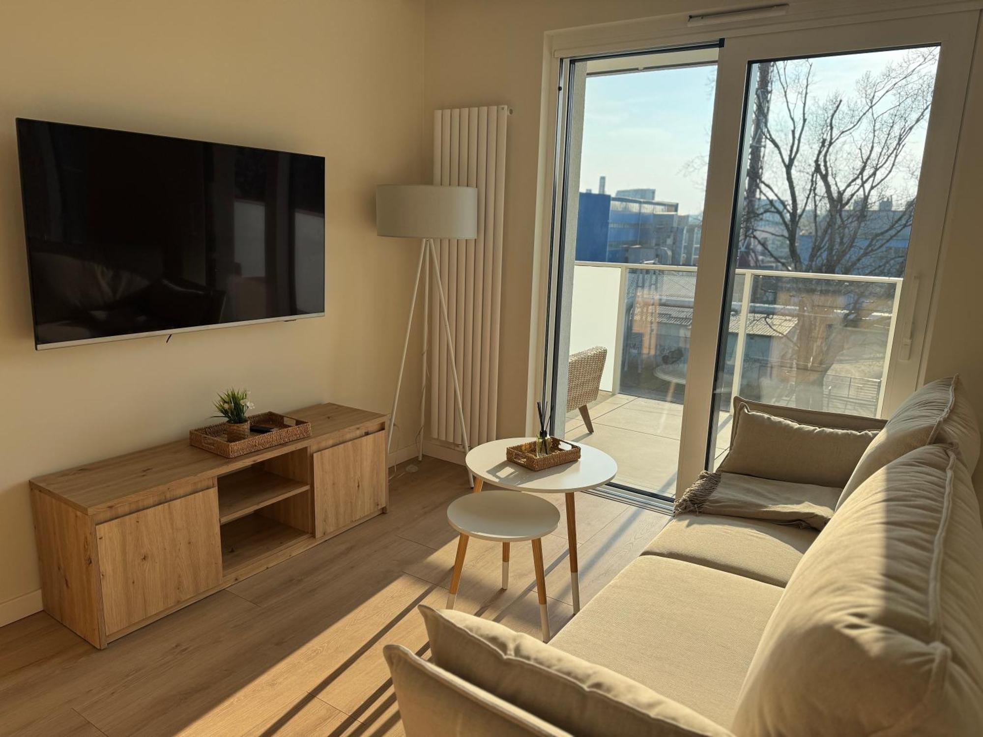 Apartment 4summer Golden Dune - Parking, Przestronne Mieszkanie 50m2, Caly Do Dyspozycji, Duzy Taras Z Pieknym Zachodem Slonca Parkplatz, Geraeumige Mit 50 M2, Ganzes Zur Verfuegung, Grosse Terrasse Mit Wunderschoenem Sonnenunterga